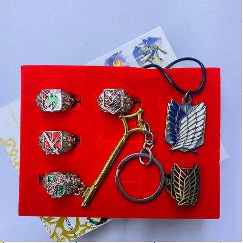 DIJES ATTACK OF TITANS